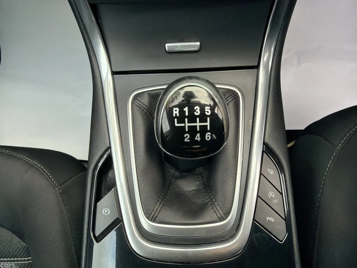 Ford Galaxy MPV, Diesel, 2018, Black