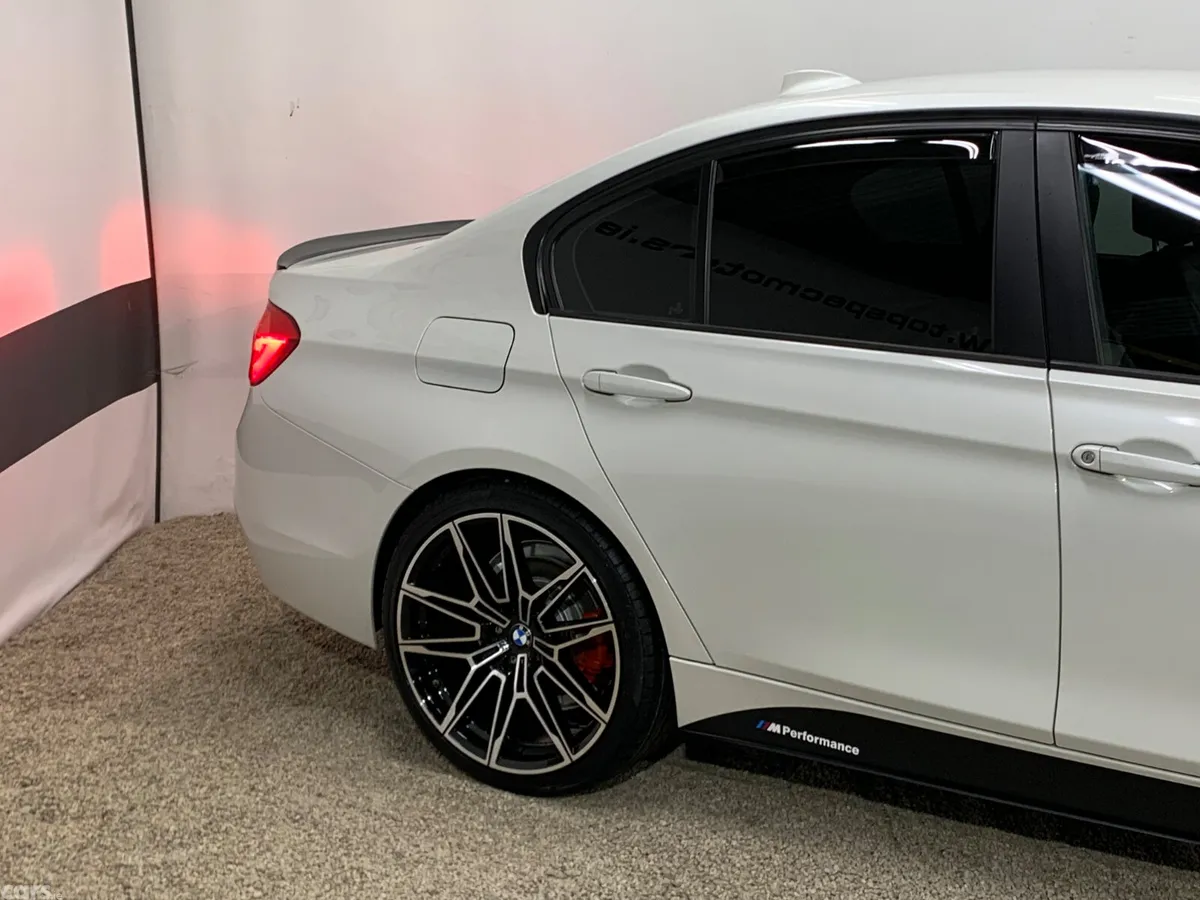 BMW 3-Series Saloon, Diesel, 2018, White