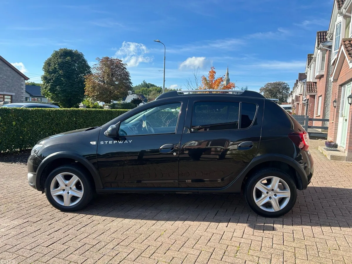 Dacia Sandero Stepway Hatchback, Diesel, 2016, Black