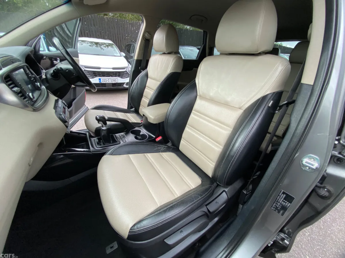 Kia Sorento SUV, Diesel, 2019, Grey