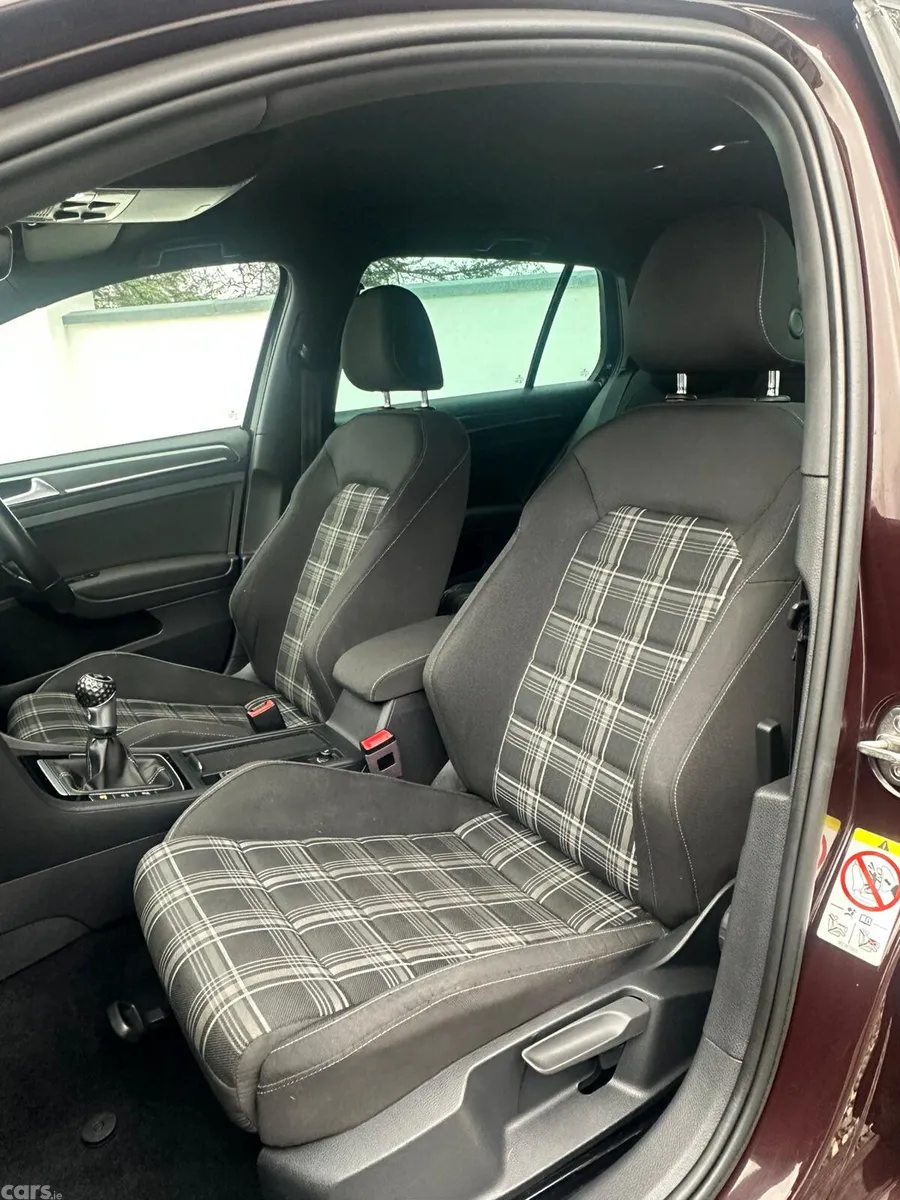 Volkswagen Golf Hatchback, Diesel, 2018, Black