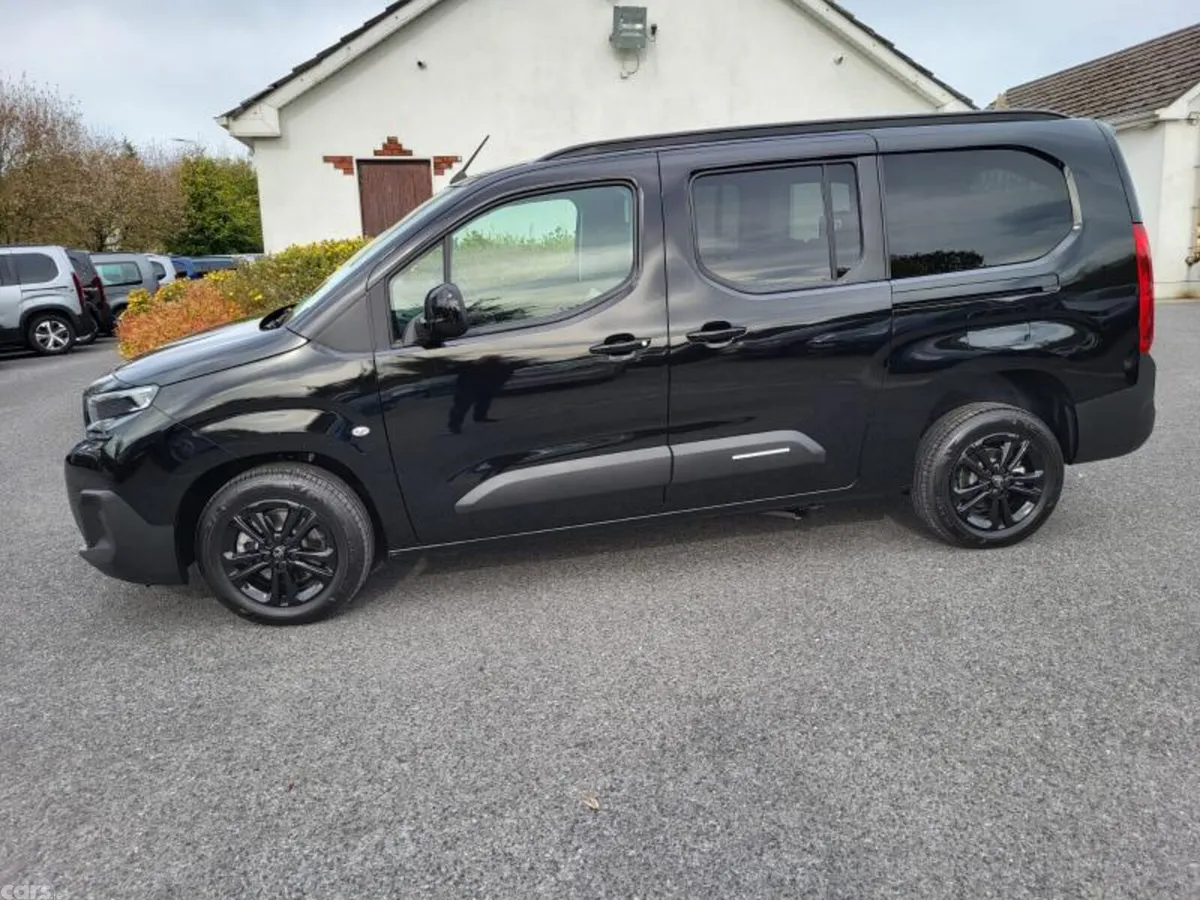 Citroen Berlingo Multispace MPV, Diesel, 2026, Black