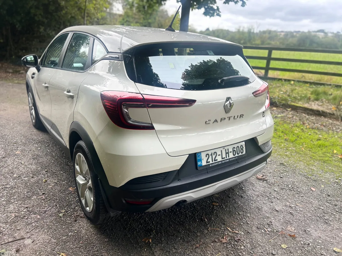 Renault Captur Hatchback, Diesel, 2021, White
