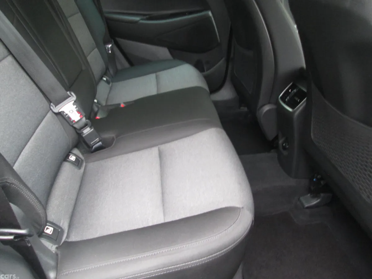 Hyundai Tucson SUV, Diesel, 2019, White