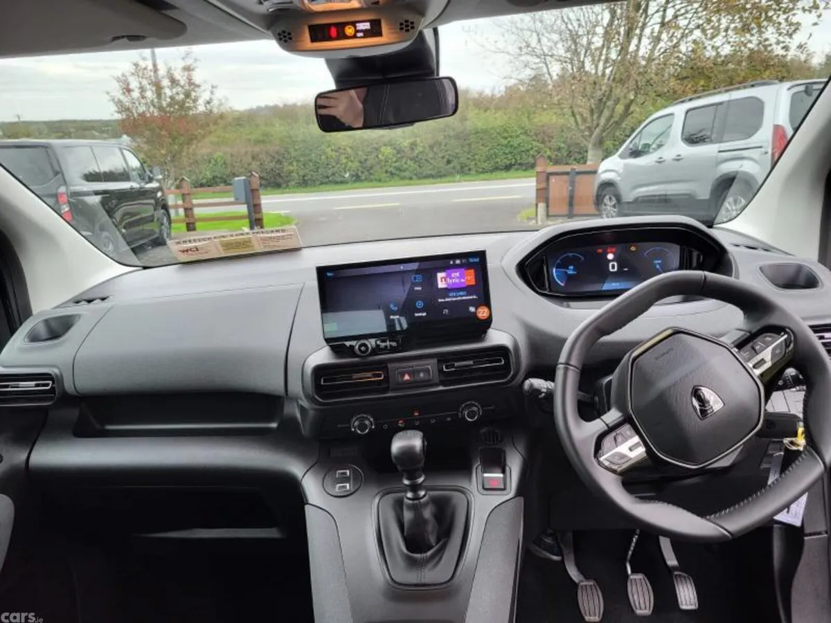 Peugeot Rifter MPV, Diesel, 2026, Black