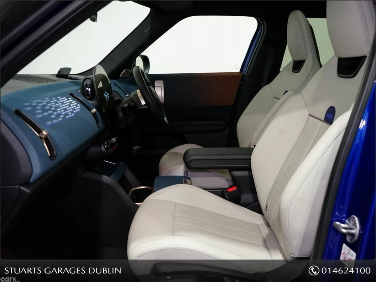 Mini Countryman Hatchback, Electric, 2024, Blue