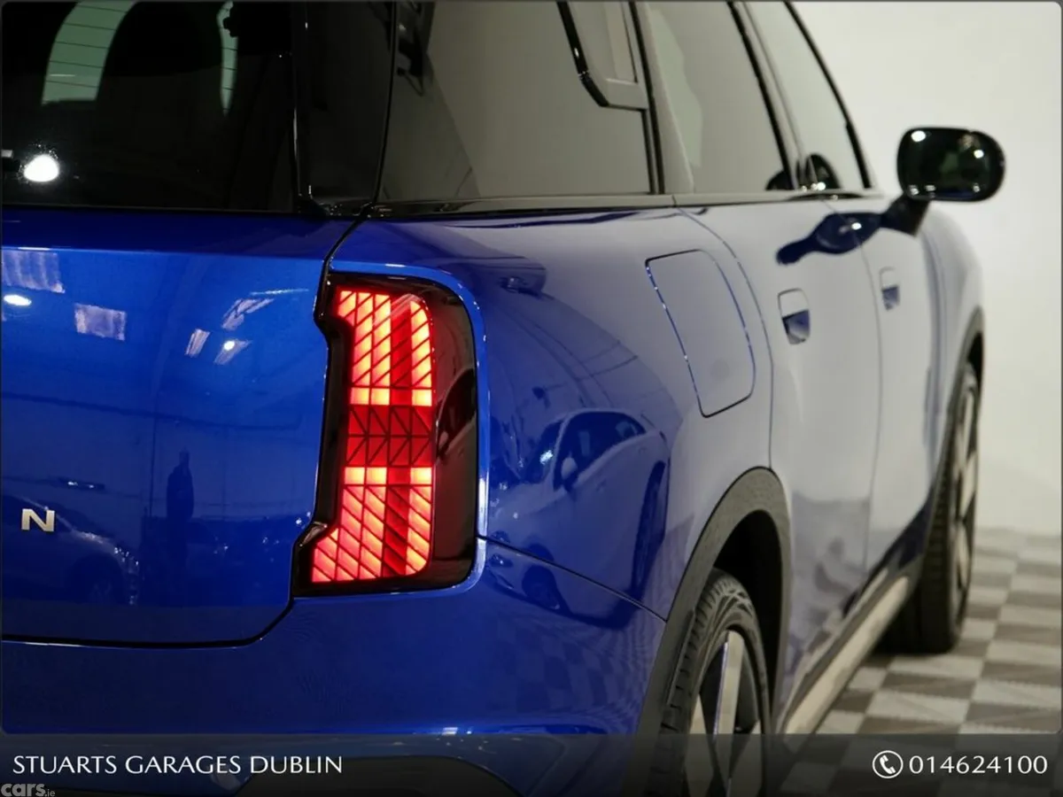 Mini Countryman Hatchback, Electric, 2024, Blue