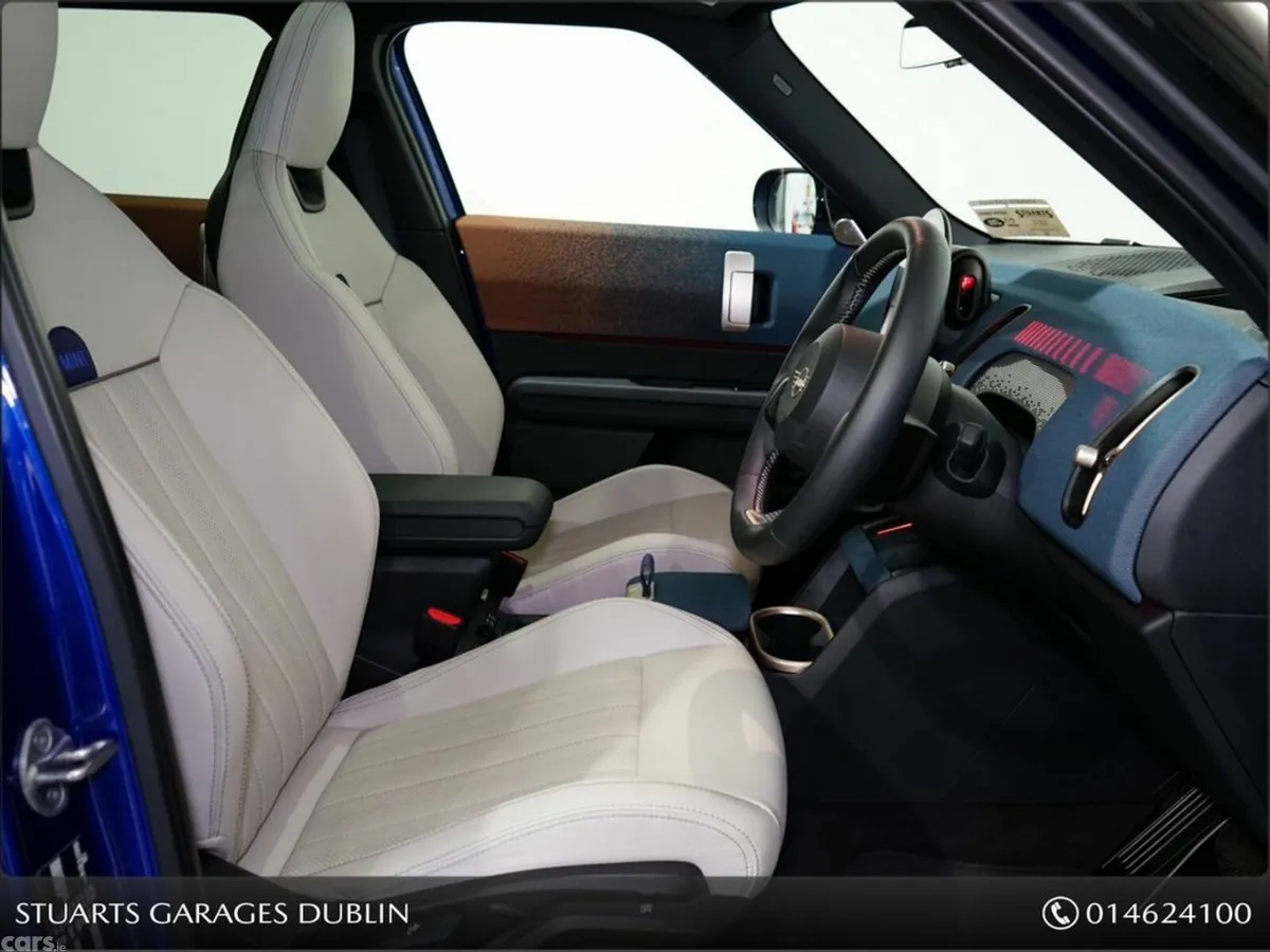 Mini Countryman Hatchback, Electric, 2024, Blue