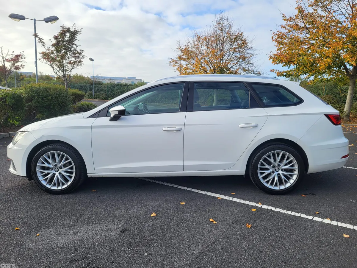 SEAT Leon Estate, Diesel, 2020, Grey