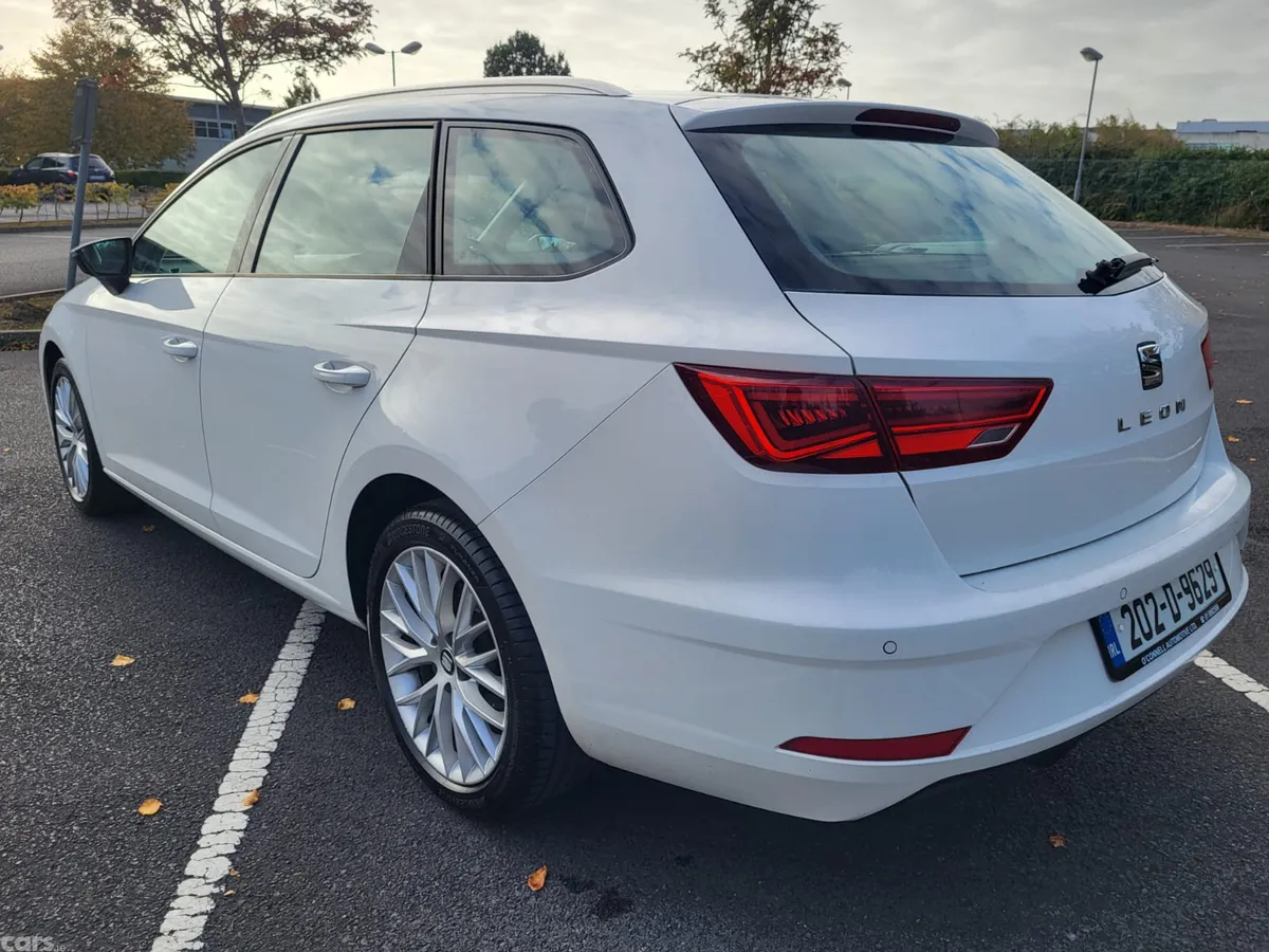SEAT Leon Estate, Diesel, 2020, Grey