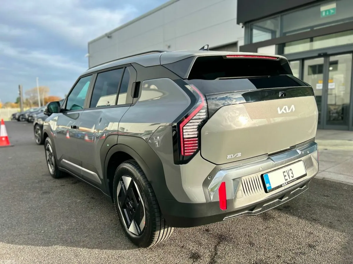 Kia EV3 SUV, Electric, 2027, Grey