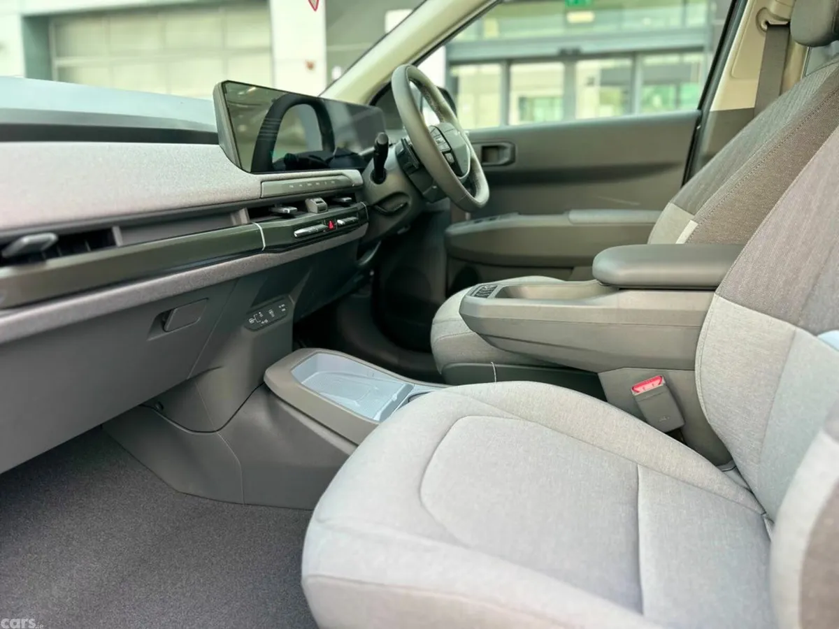 Kia EV3 SUV, Electric, 2027, Grey