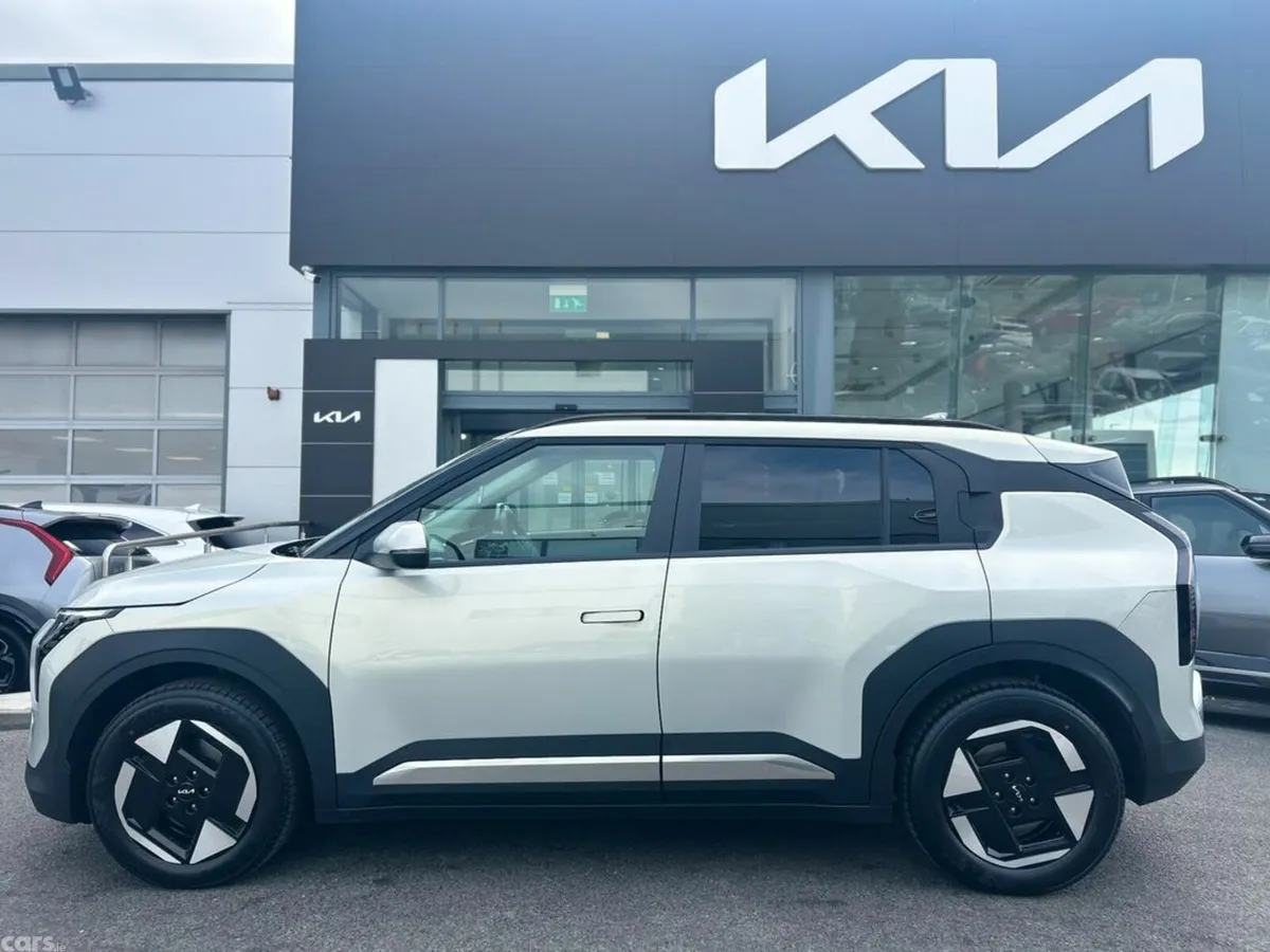 Kia EV3 SUV, Electric, 2027, Silver