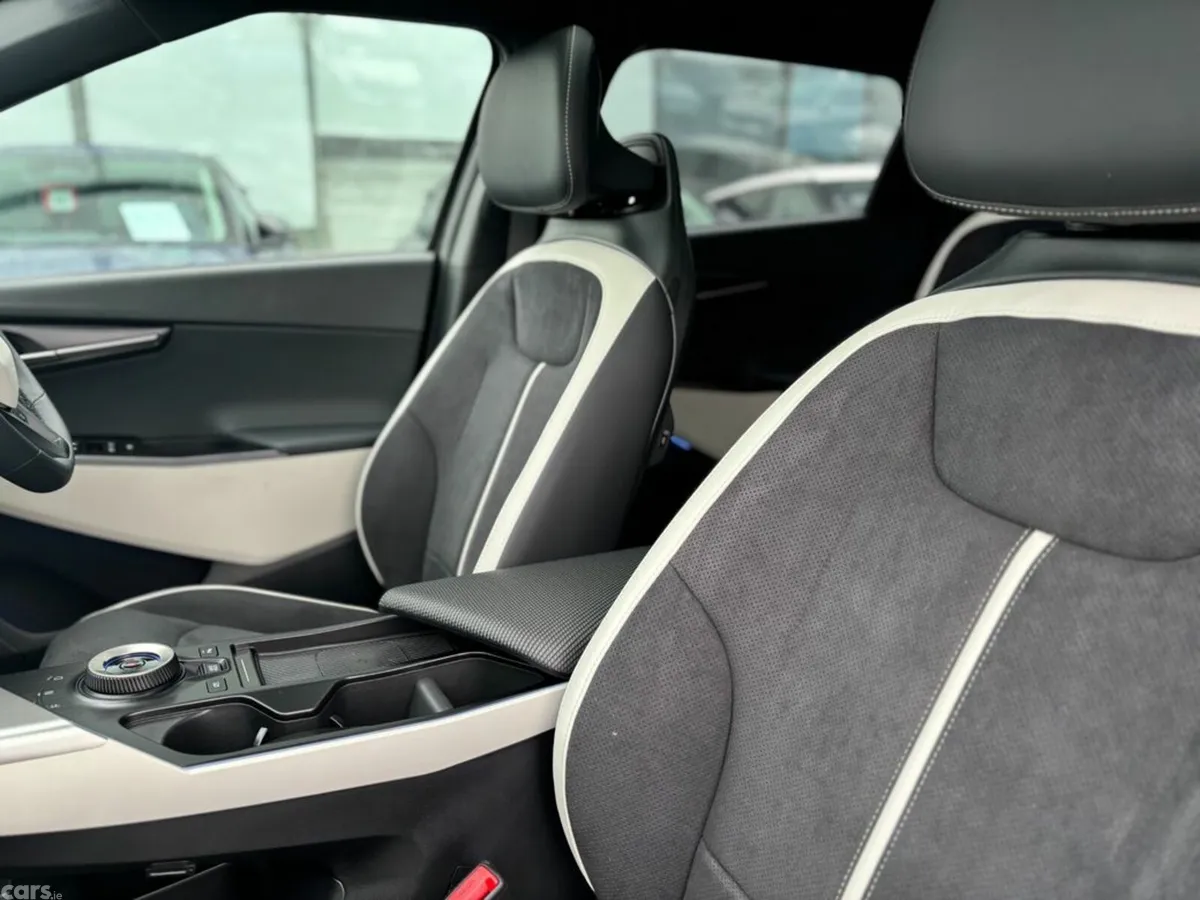 Kia EV6 Hatchback, Electric, 2027, Black