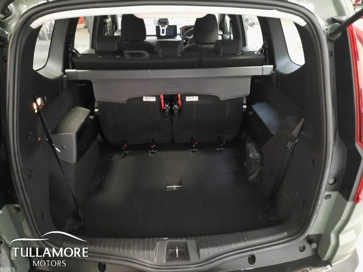 Dacia Jogger MPV, Petrol, 2023, Grey