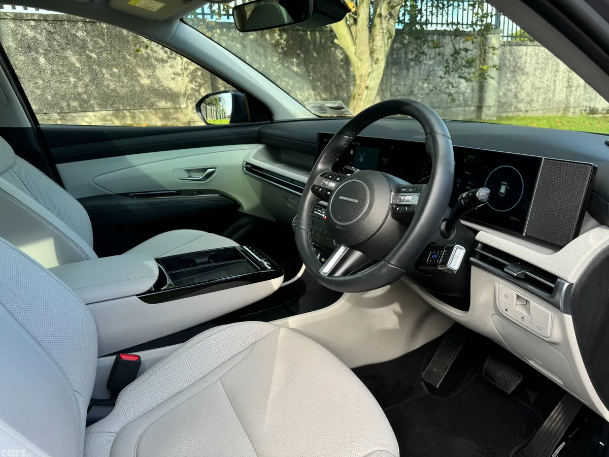 Hyundai Tucson SUV, Petrol Plug-in Hybrid, 2025, Grey