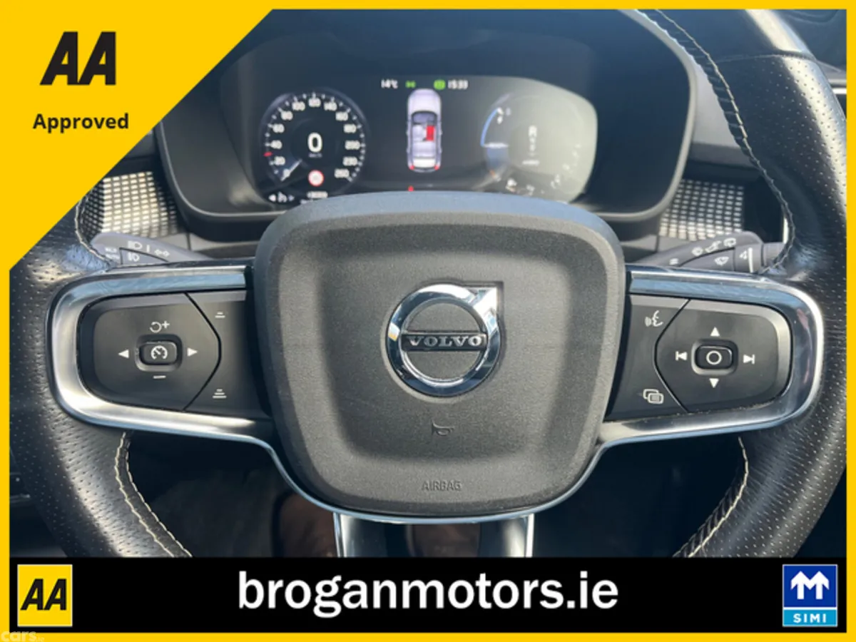 Volvo XC40 SUV, Petrol Plug-in Hybrid, 2020, Black
