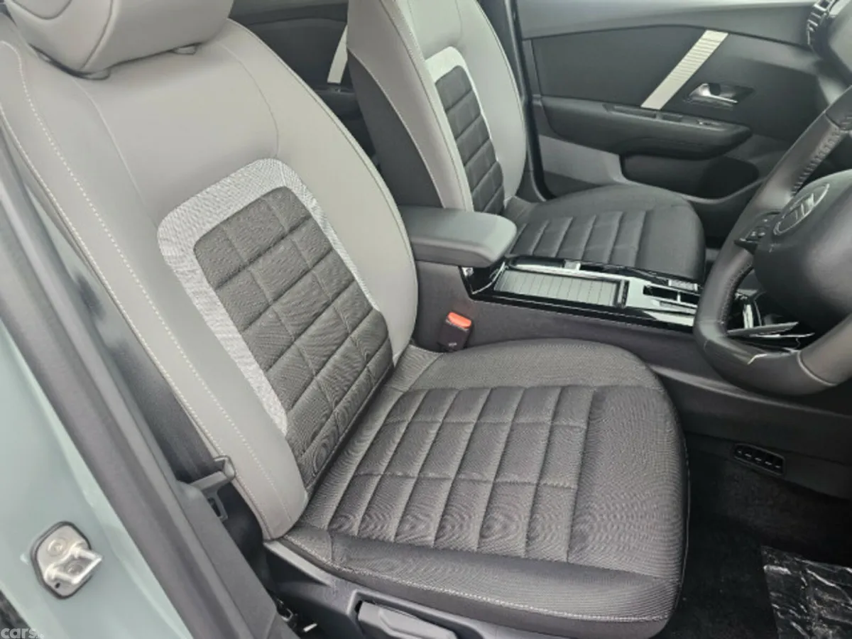 Citroen C4 Hatchback, Petrol Hybrid, 2026, Green