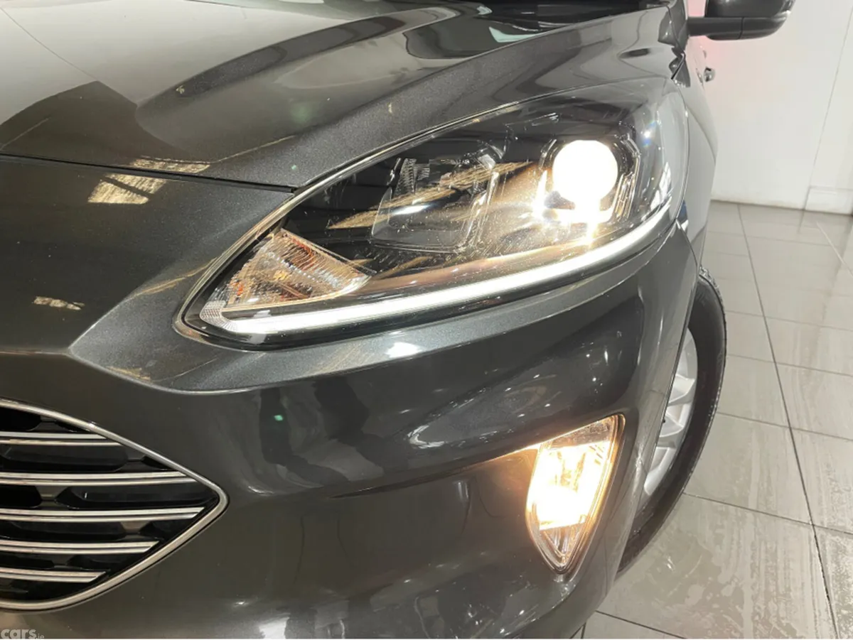 Ford Kuga MPV, Petrol Plug-in Hybrid, 2023, Grey