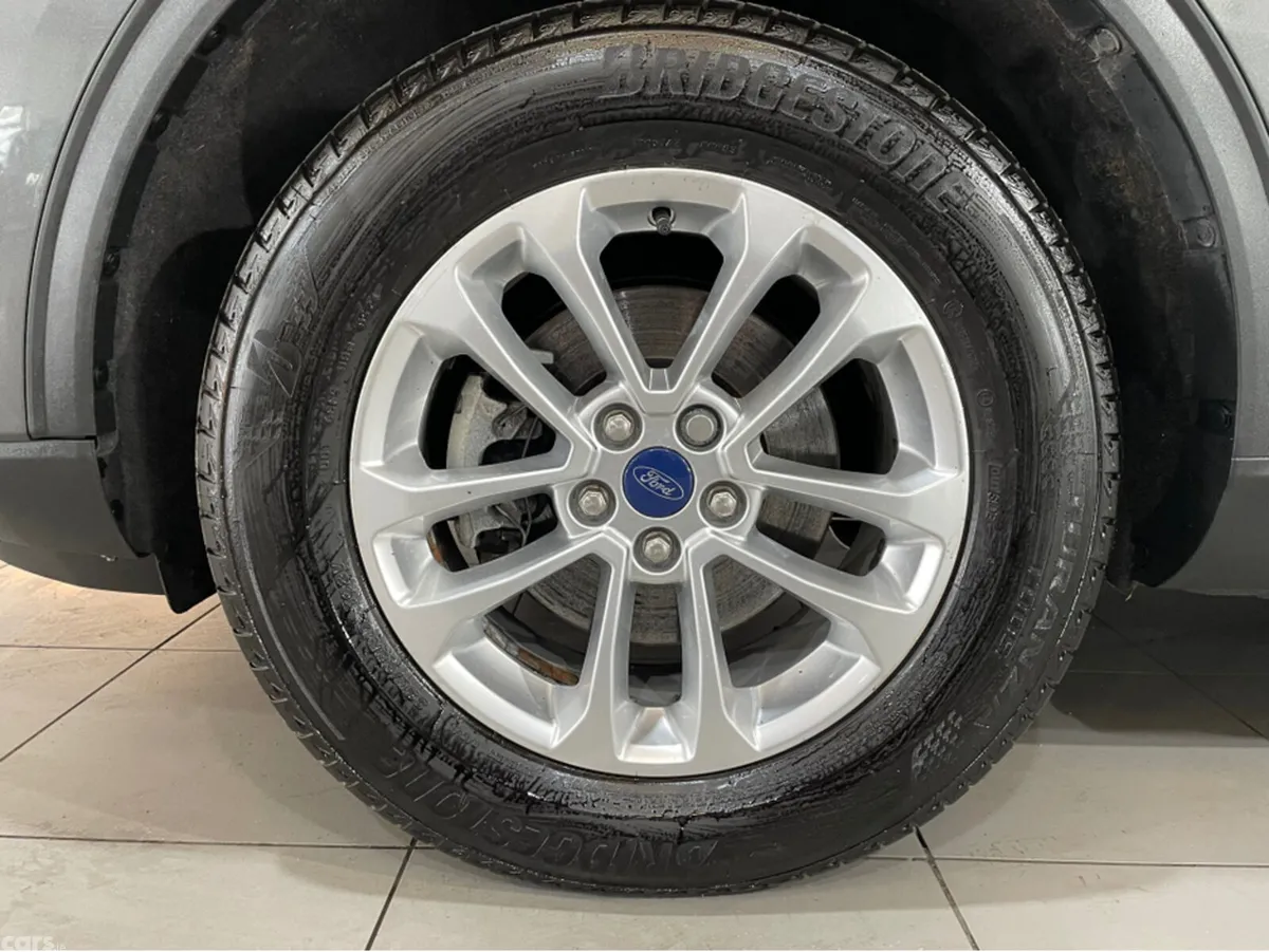 Ford Kuga MPV, Petrol Plug-in Hybrid, 2023, Grey