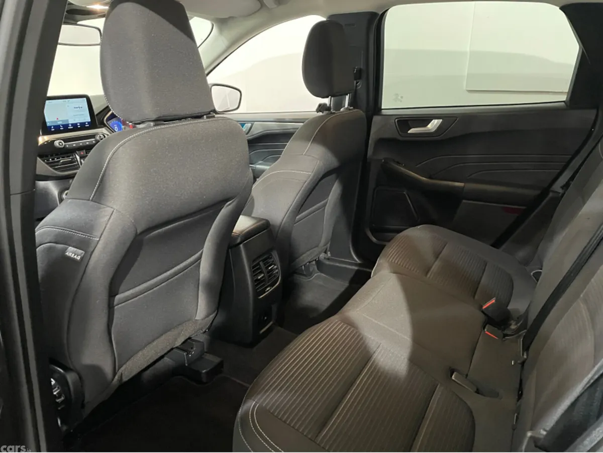 Ford Kuga MPV, Petrol Plug-in Hybrid, 2023, Grey