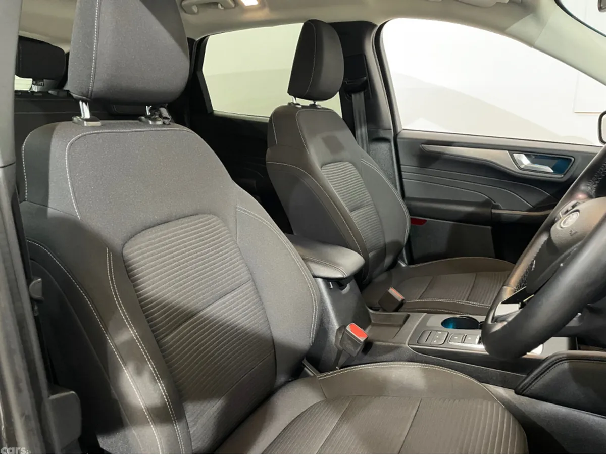 Ford Kuga MPV, Petrol Plug-in Hybrid, 2023, Grey