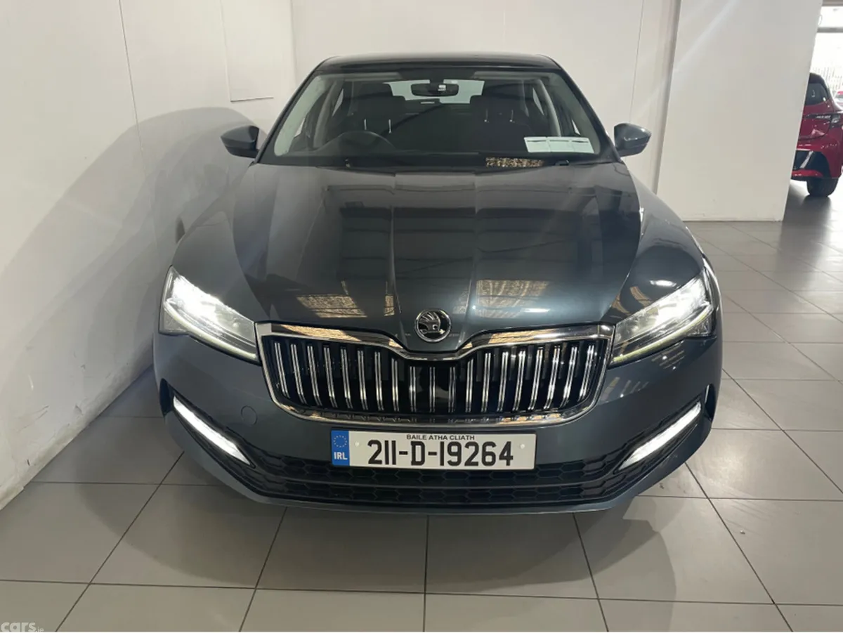 Skoda Superb Hatchback, Diesel, 2021, Grey