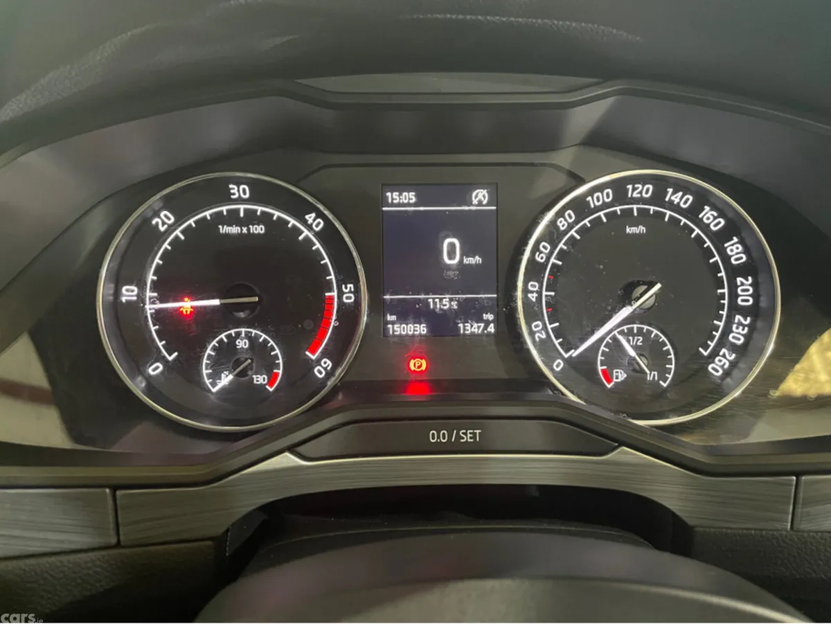 Skoda Superb Hatchback, Diesel, 2021, Grey