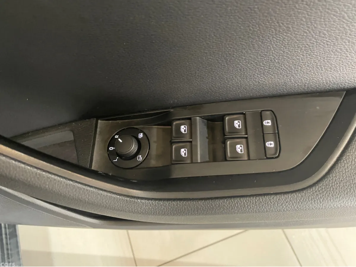 Skoda Superb Hatchback, Diesel, 2021, Grey