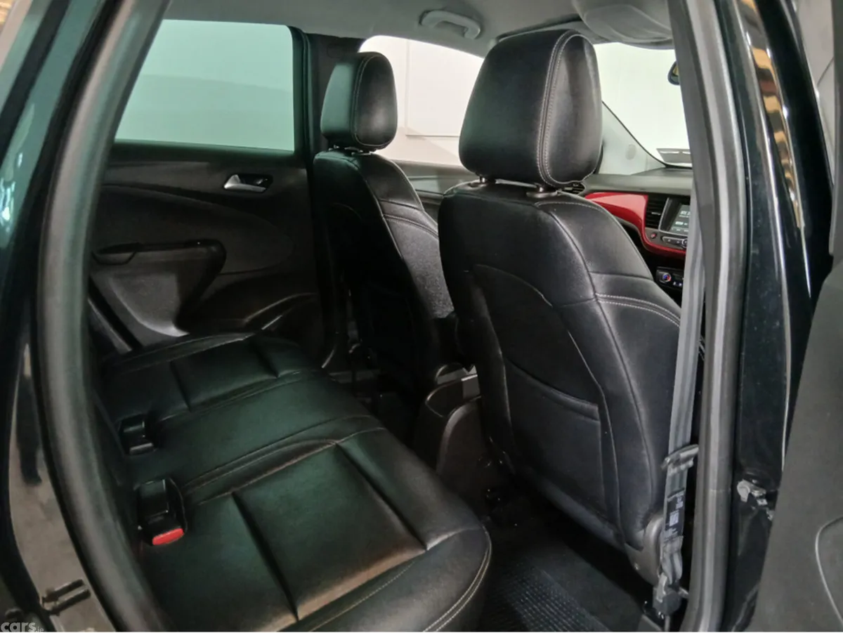 Opel Crossland X MPV, Diesel, 2022, Black