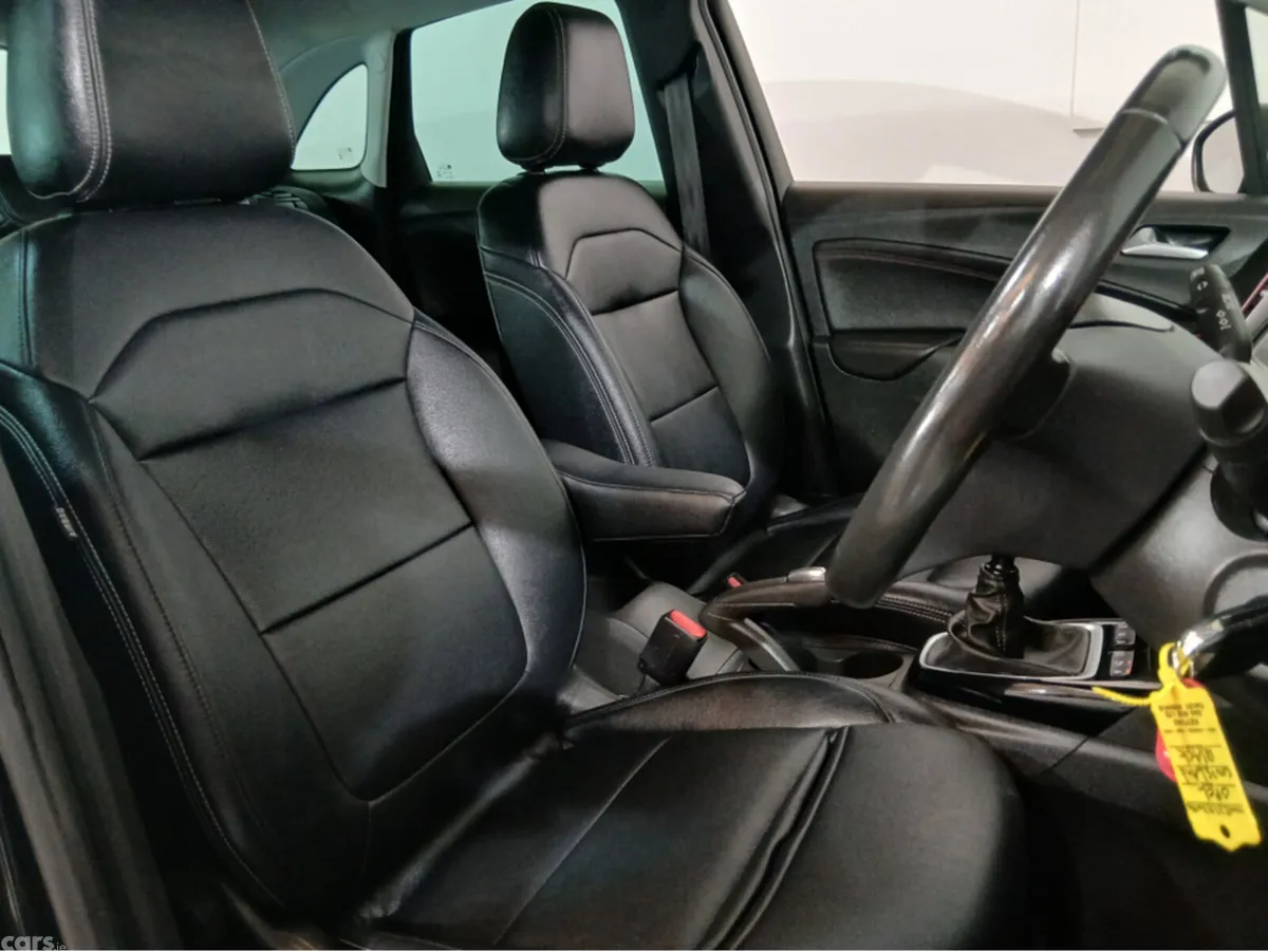 Opel Crossland X MPV, Diesel, 2022, Black