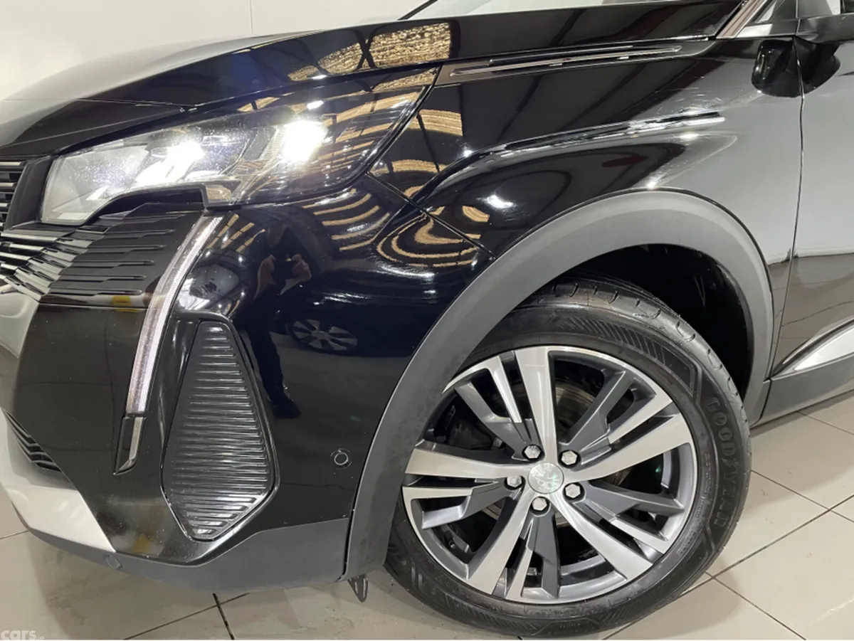 Peugeot 3008 MPV, Diesel, 2022, Black