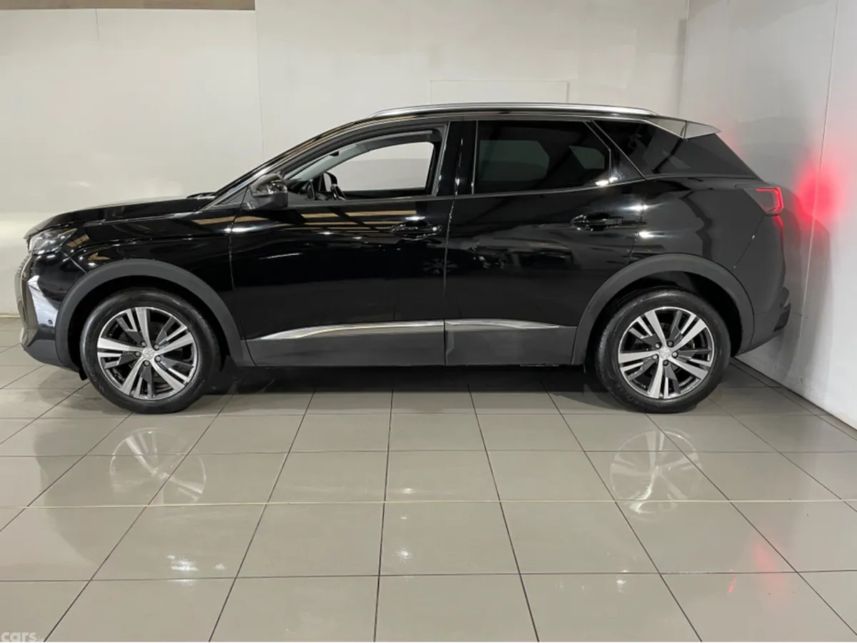 Peugeot 3008 MPV, Diesel, 2022, Black
