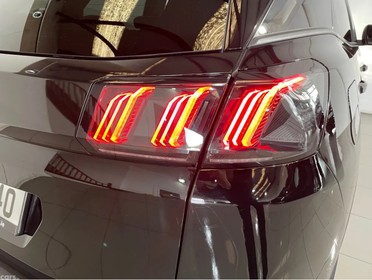 Peugeot 3008 MPV, Diesel, 2022, Black