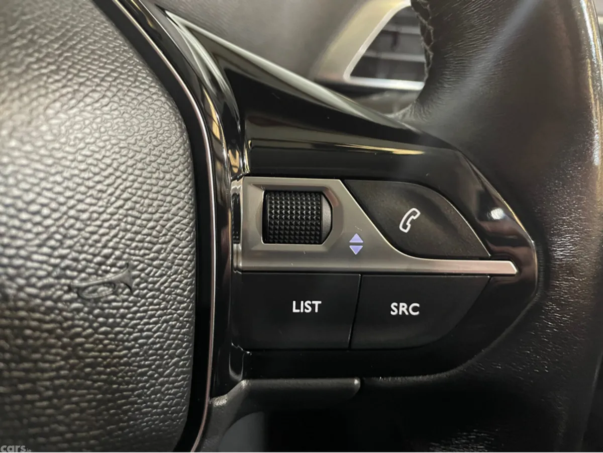 Peugeot 3008 MPV, Diesel, 2022, Black