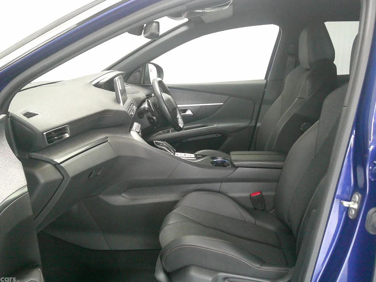 Peugeot 3008 SUV, Diesel, 2019, Blue