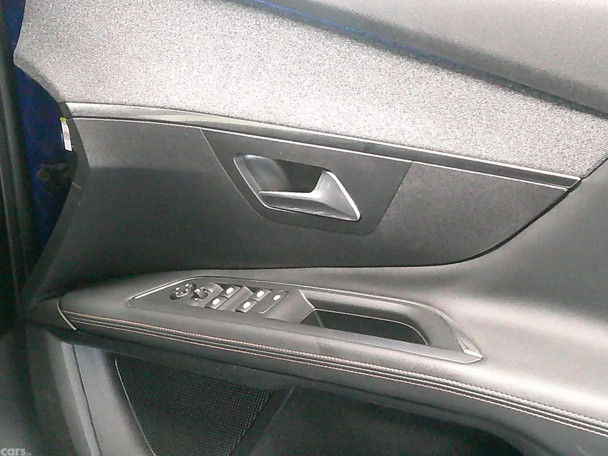 Peugeot 3008 SUV, Diesel, 2019, Blue
