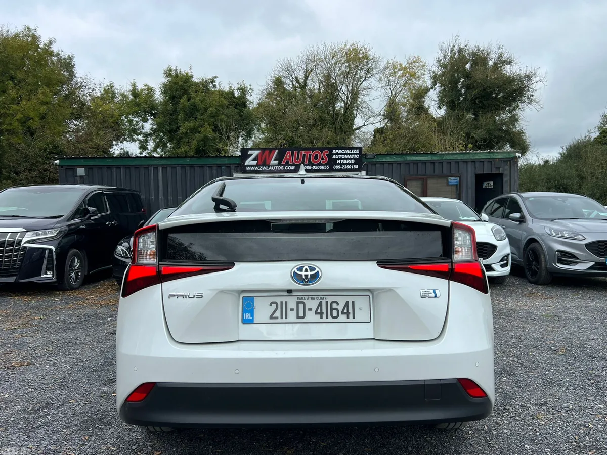 Toyota Prius Hatchback, Petrol Hybrid, 2021, White