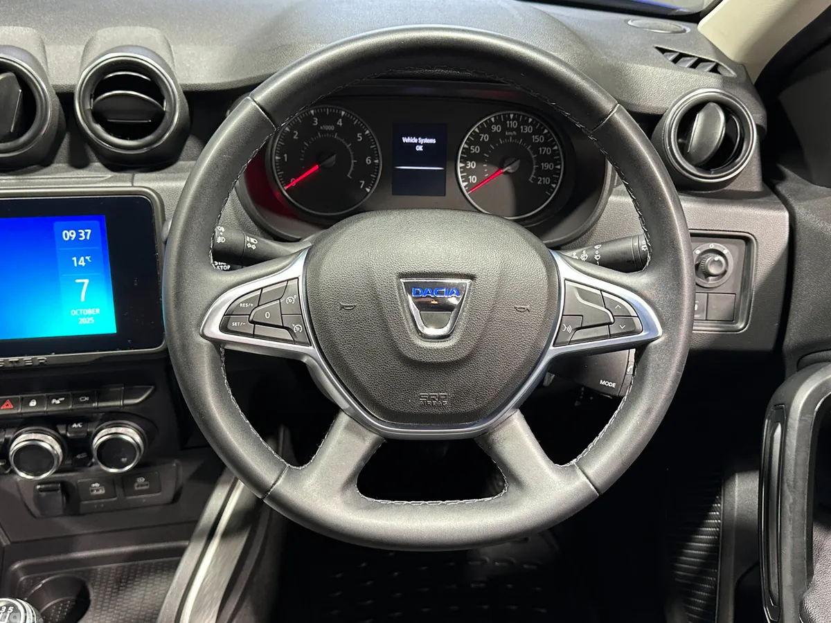 Dacia Duster SUV, Petrol, 2022, Blue