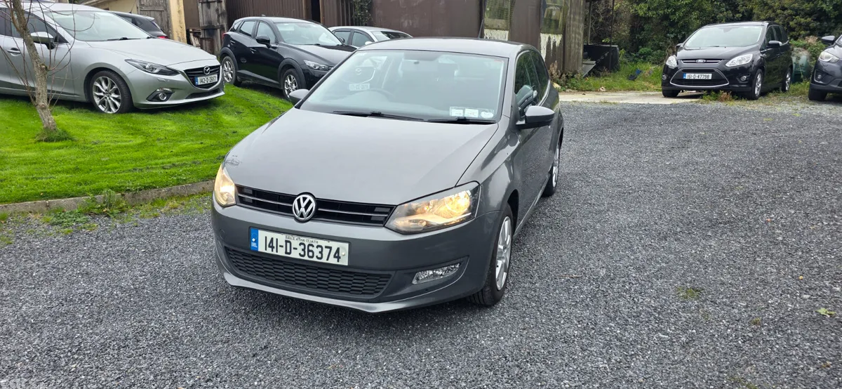Volkswagen Polo Hatchback, Petrol, 2014, Grey