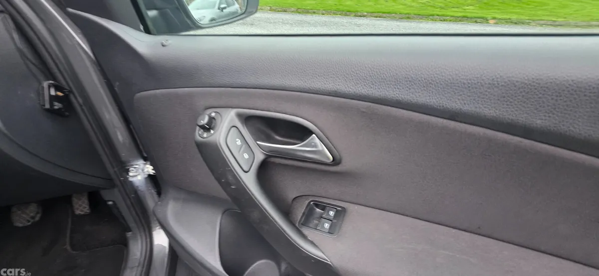 Volkswagen Polo Hatchback, Petrol, 2014, Grey