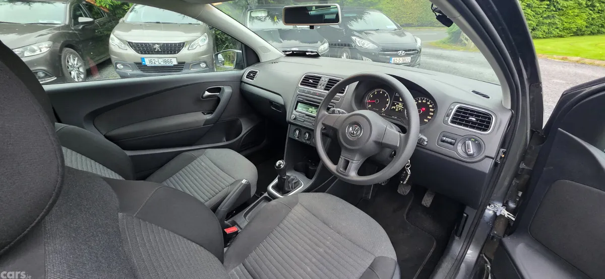 Volkswagen Polo Hatchback, Petrol, 2014, Grey