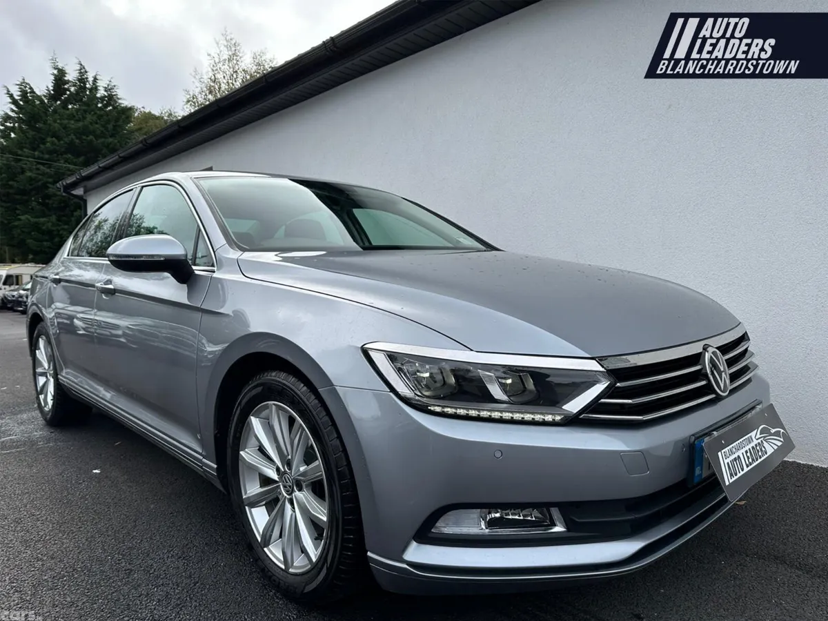 Volkswagen Passat Saloon, Diesel, 2019, Silver
