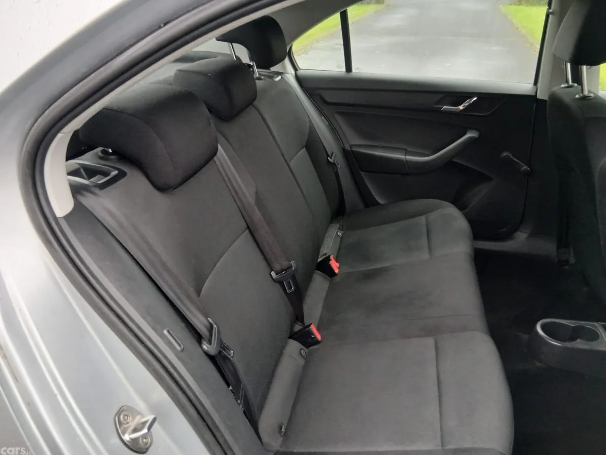 Skoda Rapid Saloon, Petrol, 2017, Grey
