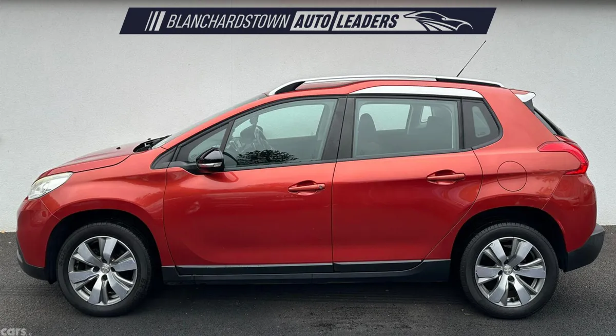 Peugeot 2008 SUV, Petrol, 2016, Red