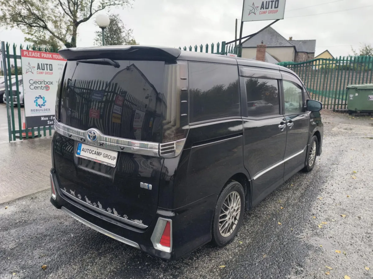Toyota Voxy MPV, Petrol Hybrid, 2016, Black