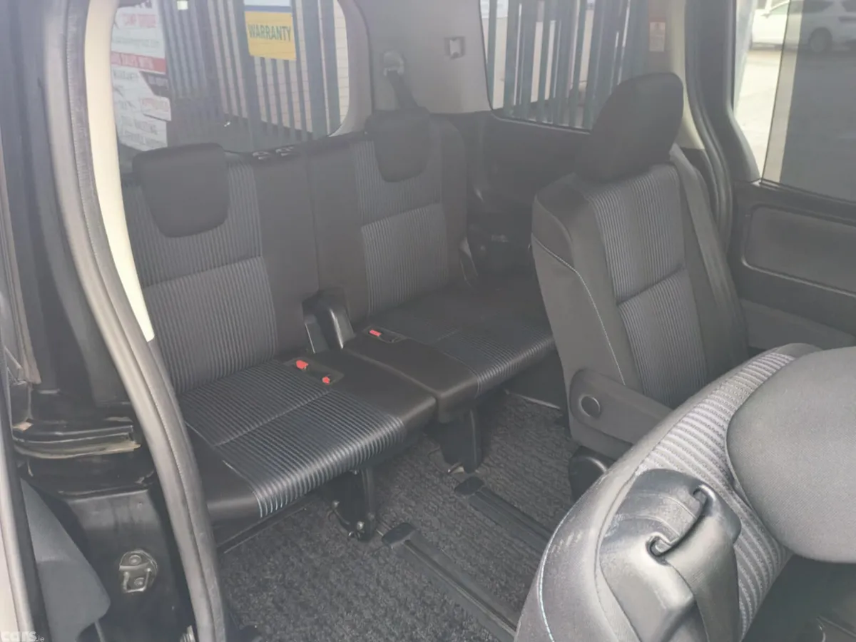 Toyota Voxy MPV, Petrol Hybrid, 2016, Black