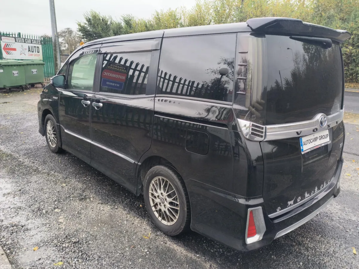 Toyota Voxy MPV, Petrol Hybrid, 2016, Black