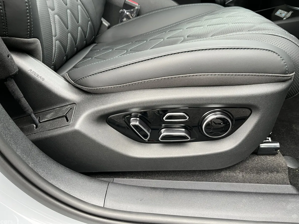 BYD SEALION 7 Hatchback, Electric, 2025, Grey