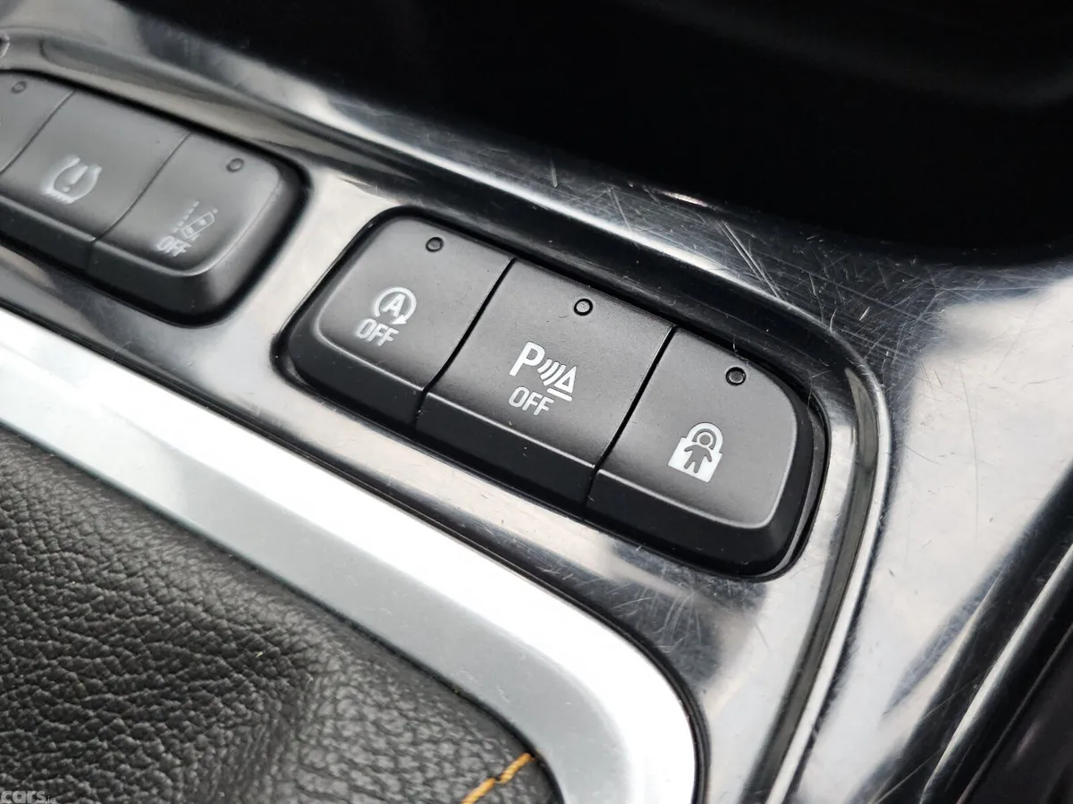 Opel Crossland X SUV, Diesel, 2019, Black